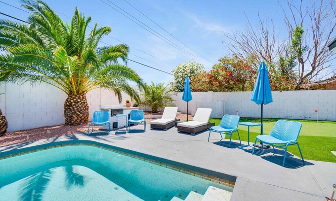 Covey House | Greenway Villa, newly remodeled, Pool, putting green and Patio