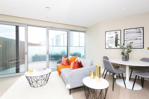 Peninsula Apartment | Greenwich O2