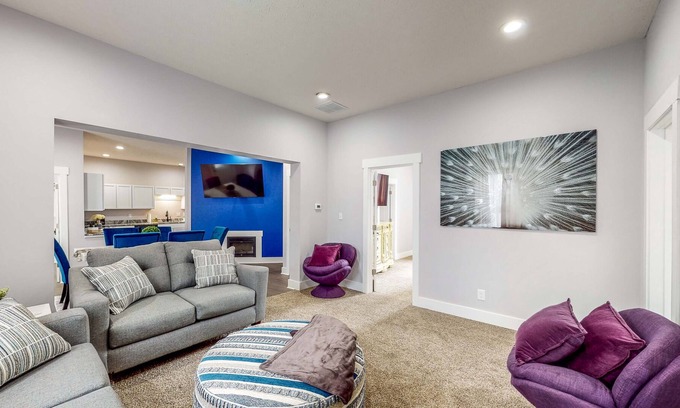Greenwood House | Greenwood Getaway Home - Remodeled - Home Office