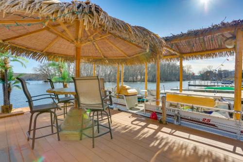 Hewitt House | Greenwood Lake Cottage with Shared Dock and Hot Tub!