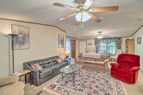 Greers Ferry House | Greers Ferry Getaway with Deck and Lake Access!