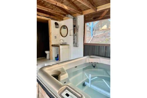 Shirley House | Greers Ferry Lakefront, Hot Tub, Bunk House