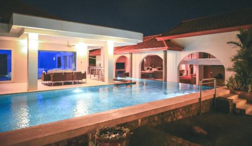 Nong Prue Villa | Greg Villa Pattaya