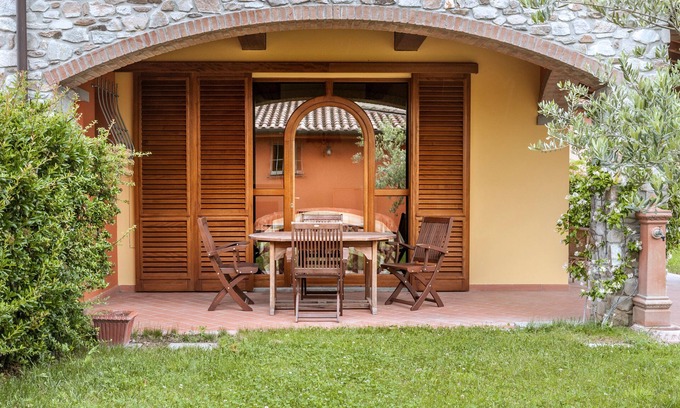 San Donato a Livizzano Apartment | Gregory apartment in Pulica
