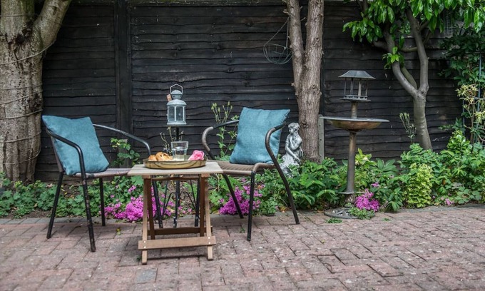 Gamston House | Greswold House · Comfy 3-Bed House near city centre, sleeps 6