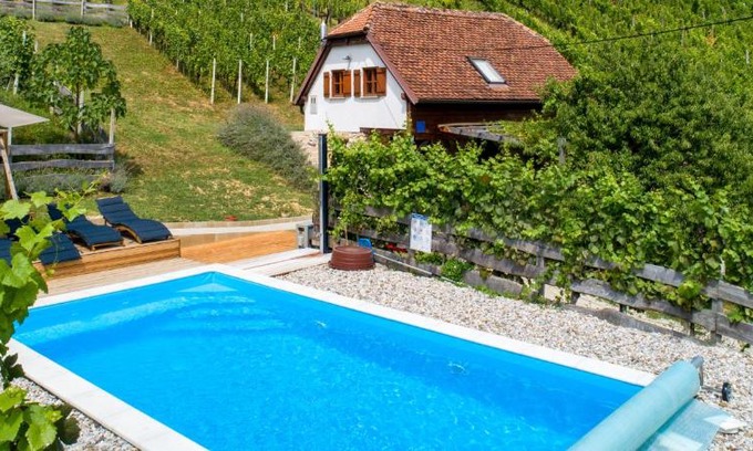 Pregrada Ski Chalet | Greta Rest House