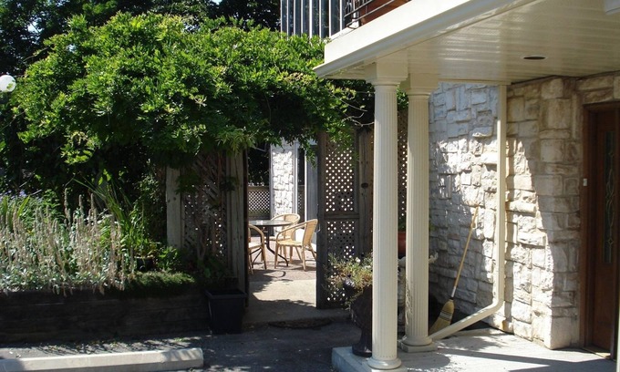 Hanover Hotel | Grey Rose Suites