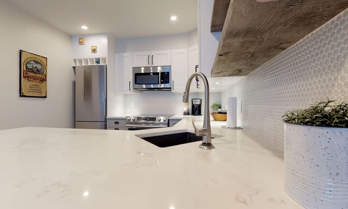 Upper Village Condo | Greystone #103 Renovated Ski in Ski out, sleeps 6, Free Wifi