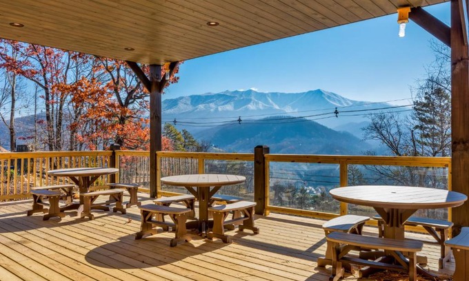 Gatlinburg Cabin | Greystone Retreat Cabin