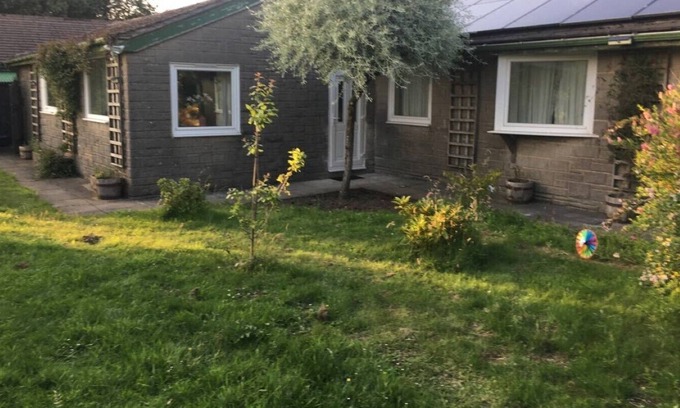 Hurdlow House | Greystones nawab twin bedrooms in Peak Park buxton