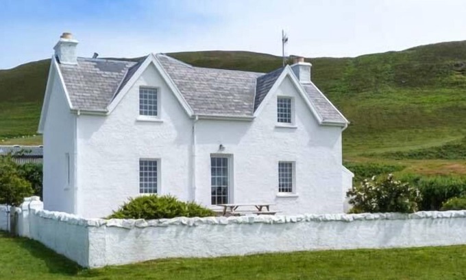 Ardnamurchan Peninsula Cottage | GRIGADALE HOUSE, family friendly, with open fire in Kilchoan