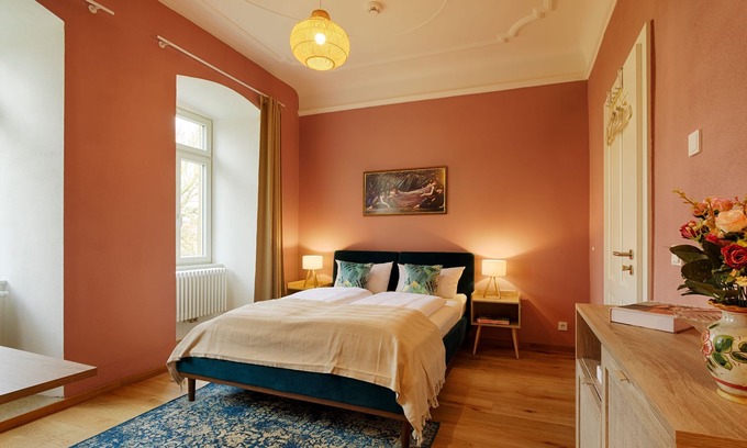 Rottenbauer Apartment | Grimm's Schlossapartments - Sleeping Beauty