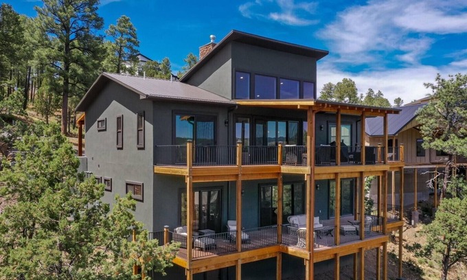 Ruidoso Cabin | Grindstone Cowboy w/Hot tub, Pool table & Pet Friendly
