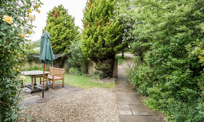 Bedchester Cottage | Grist Mill Cottage