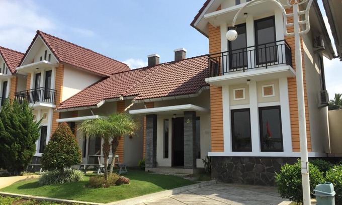 Ambarawa Hotel | Griya Katarina Ambarawa