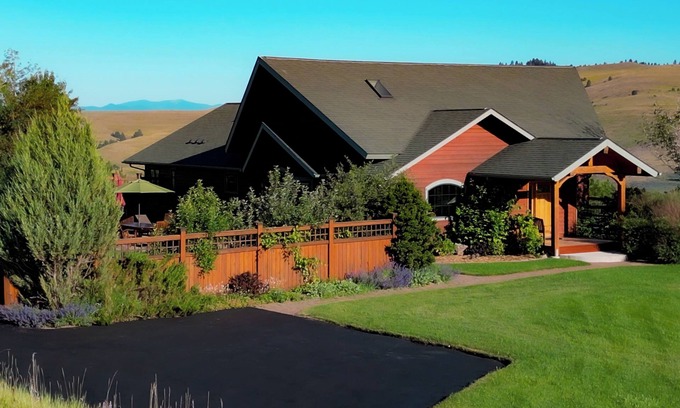 Missoula House | Griz Football Getaway - True Vacation Home - Amazing Vistas