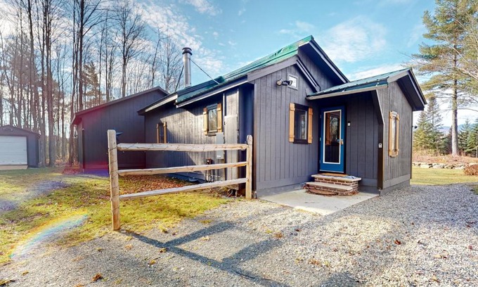 North Troy House | Grizzly Pines
