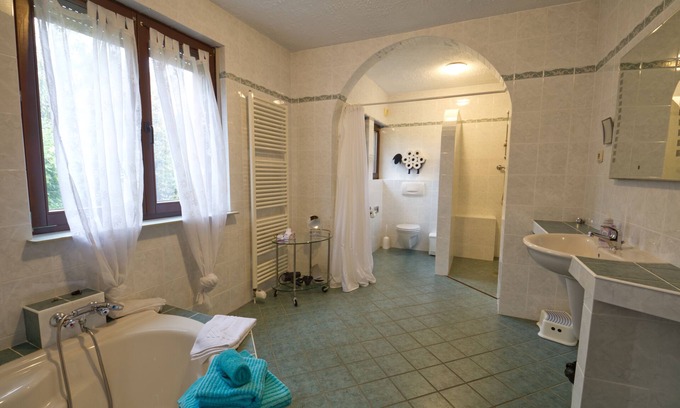 Gackenbach Apartment | Große Ferienwohnung im Westernstil auf Pferdehof! Mit Reitmöglichkeit!