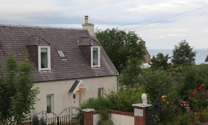Rosemarkie Cottage | Groam Cottage, Rosemarkie Conservation Area