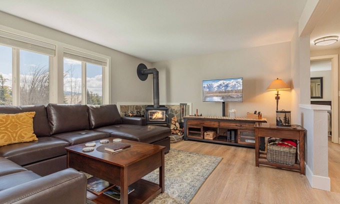 Teton Village Condo | Gros Ventre B7: Newly remodeled, pristine condo in Teton Village