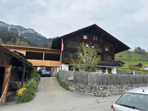 Oberwil im Simmental House | Grosses Chalet im Grünen