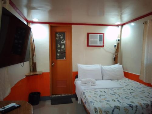 San Isidro House | Grotto Gardens Homestay