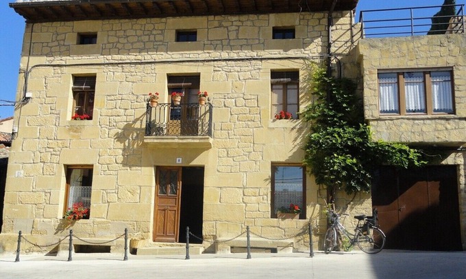 Sajazarra Apartment | Ground floor apartment in mansion in the Rioja