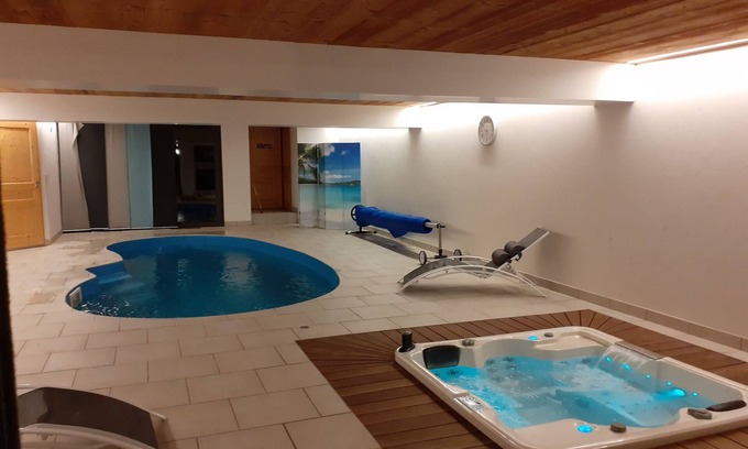 Serraval Apartment | Ground floor apartment of the chalet CRES with swimming pool - jacuzzi