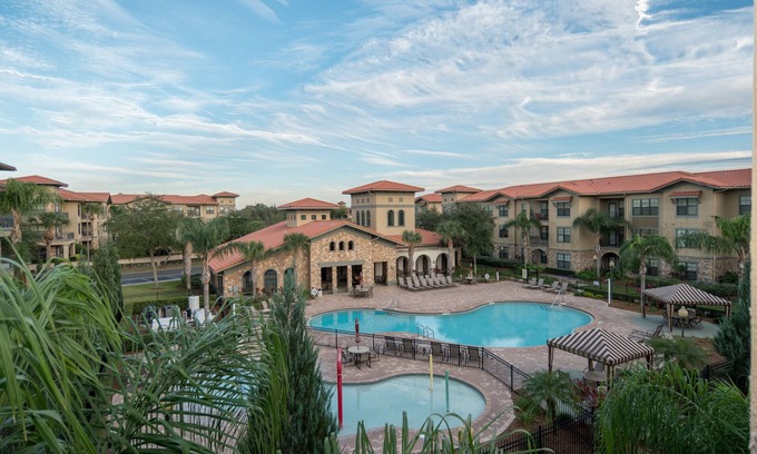Wellington Condo | Ground floor condo, no carpet, community pools, fitness room, 9 miles to Disney World