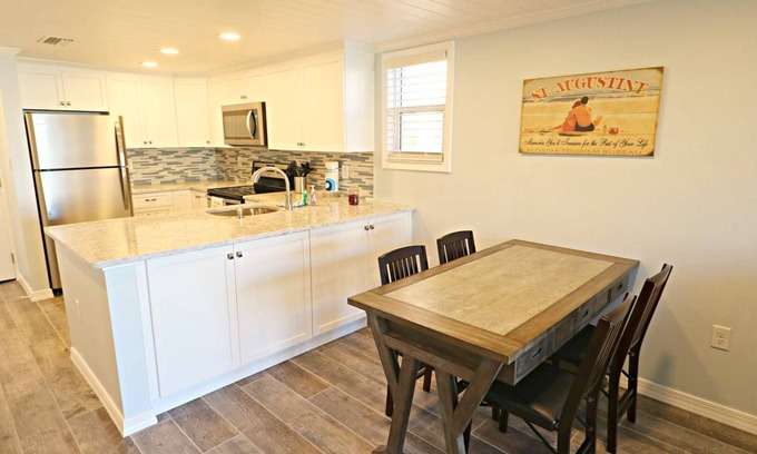 Butler Beach Condo | Ground floor newly remodeled 1 BR beachside condo