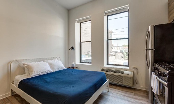 River West Hotel | Ground Floor Studios in Chicago by 747 Lofts