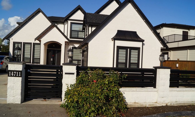 Guildford House | Ground Level One Bedroom Suite