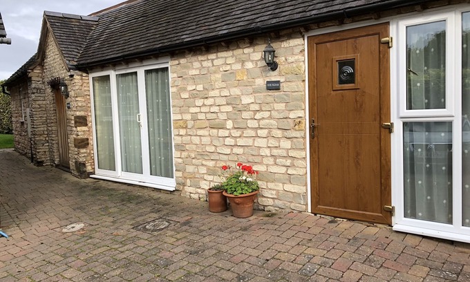 Lighthorne Cottage | Groundfloor Cottage nestled in the Warwickshire Countryside.