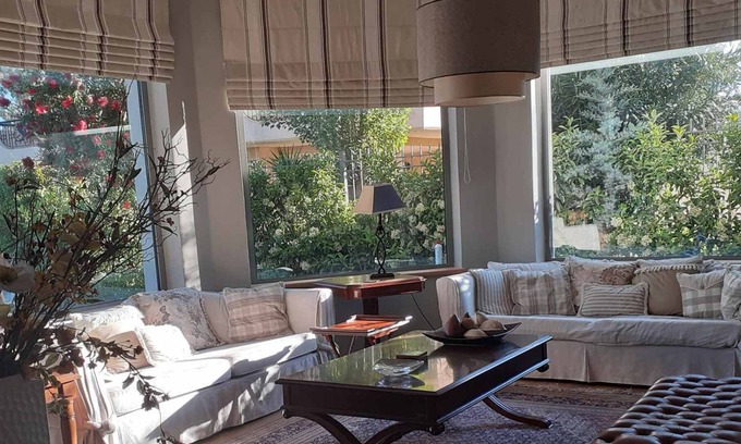 Schinias House | groundfloor independent flat with its own garden 2 kilom from the sea