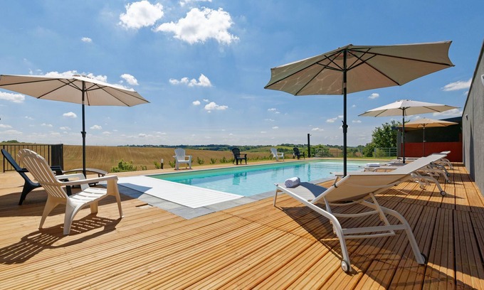 Savignac-Mona House | Group accommodation for 12 people, shower and Wc in each room