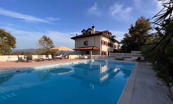Cairo Montenotte Villa | GROUP STAY 39 GUESTS - POOL TENNISCOURT