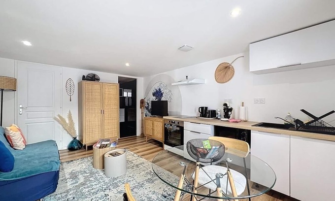 Aulnat Apartment | Group Stay - Immeuble 10 pers, Aulnat