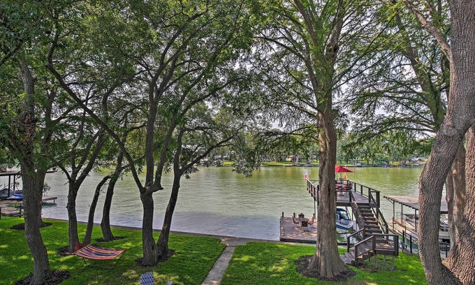 Seguin House | Guadalupe River Retreat w/Private Yard