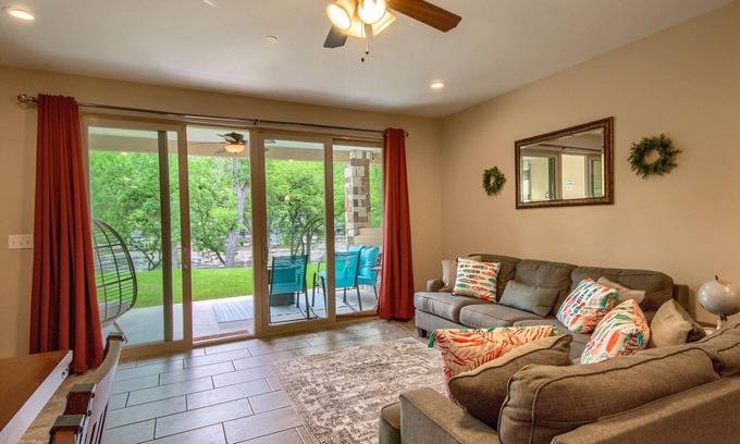 New Braunfels Condo | Guadalupe Riverfront! Upscale gated complex with pool, direct river access!