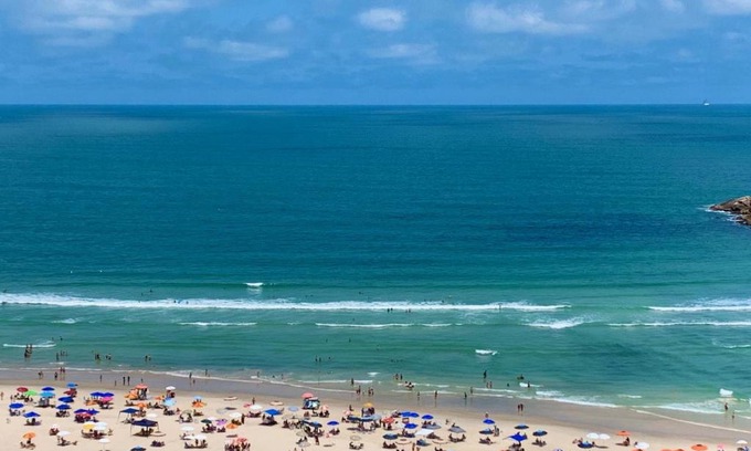 Pitangueiras Apartment | Guarujá La Plage Pitangueiras