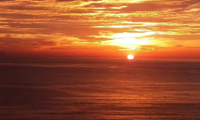Peninsula Apartment | Guaruja: A Lookout to the Open Sea, seeing Ilhabela and Alcatrazes.