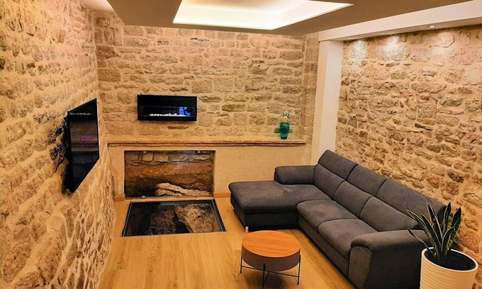 Gubbio Apartment | Gubbio vacation home-Apartment Gattapone9