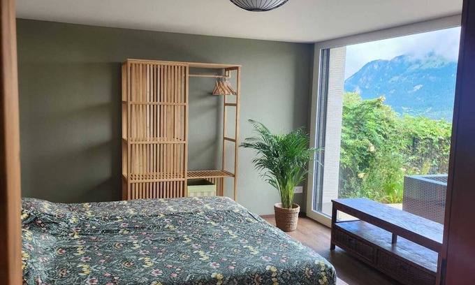 Ruetli Apartment | Guest apartment with breathtaking lake view in the Swiss mountains