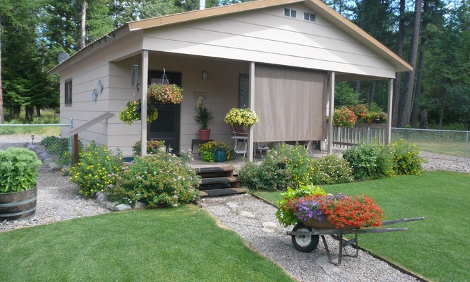 Bigfork Cabin | GUEST CABIN IN THE WOODS