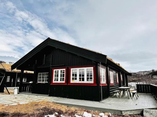 Maurset House | Guest favorite - 3 BR Mountain Lodge near Vøringsdossen