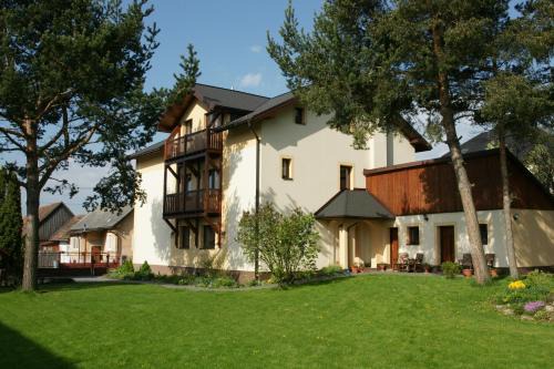 Strba House | Guest House Boba