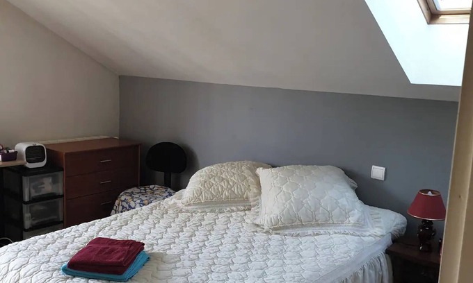 Lourdes Bed & Breakfast | Guest House 'Chambre D'hôtes 2 Prs Avec Balcon' with Mountain View, Shared Terrace and Wi-Fi