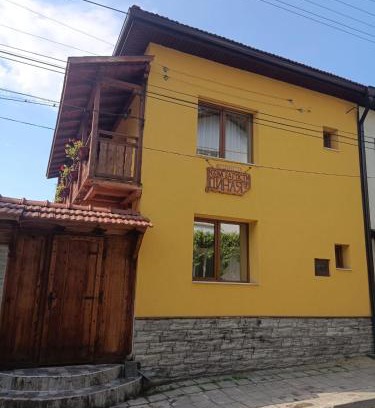 Dobrinishte House | Guest house Dinaya-2