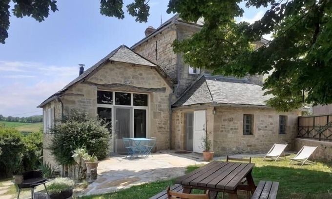 Gabriac House | Guest house Gabriac, 4 bedrooms, 8 people