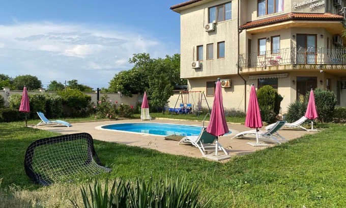 Bulgarevo House | Guest House Golden Flake 4km from Bolata beach